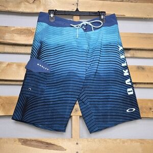 Oakley Men's Blue Swim Shorts Size:32